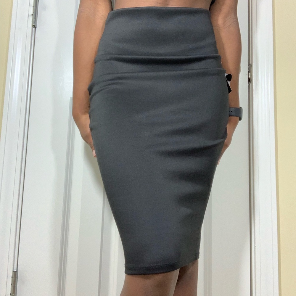 NWT High-Waisted Black Pencil Skirt